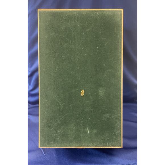 Light Color Wooden Cigar Humidor Box - Picture 5 of 8